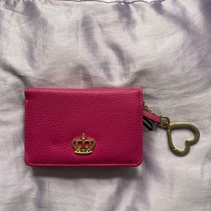 Pink Juicy Couture Cardholder with Y2k heart keychain ✨